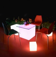 Светильник Куб 10 с питанием от АКБ, RGB Светильник Куб 10 с питанием от АКБ, RGB