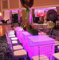 Светильник Куб 25 с питанием от АКБ, RGB Светильник Куб 25 с питанием от АКБ, RGB