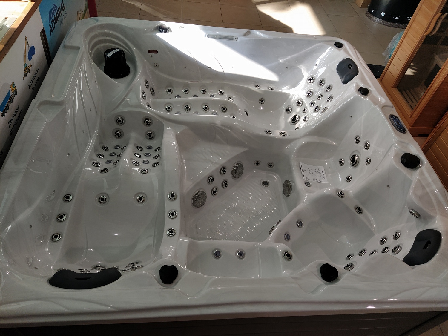 Гидромассажные спа бассейны Delfi Spa со скидкой!